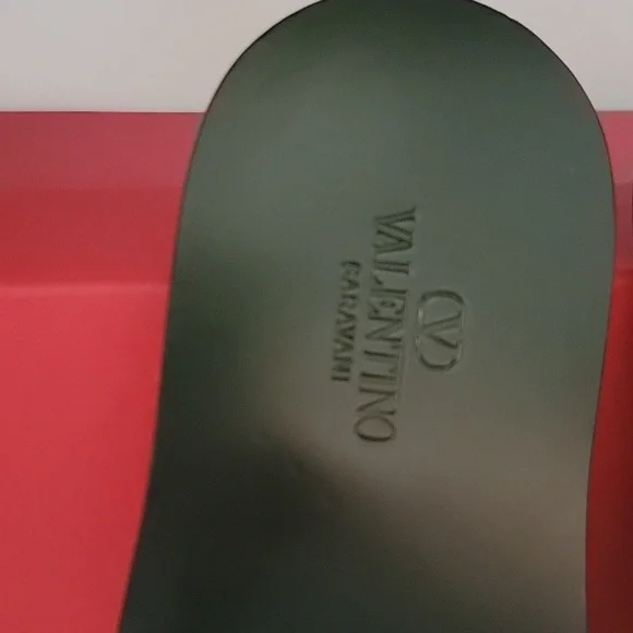 MEN Valentino Black and Brown Logo Slides SIZE 41 - Picture 3 of 10